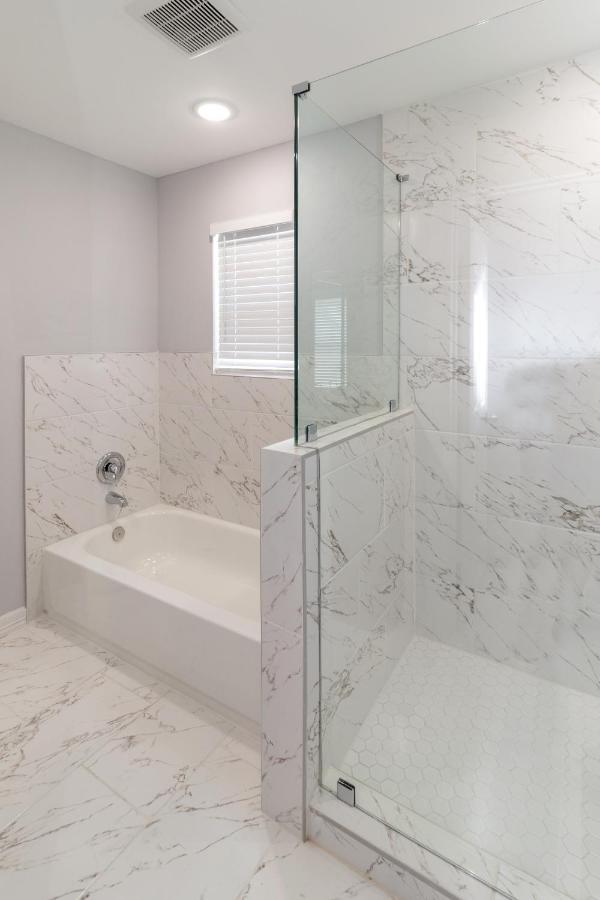 Peerless Retreat - Minutes From Downtown Houston Villa ภายนอก รูปภาพ