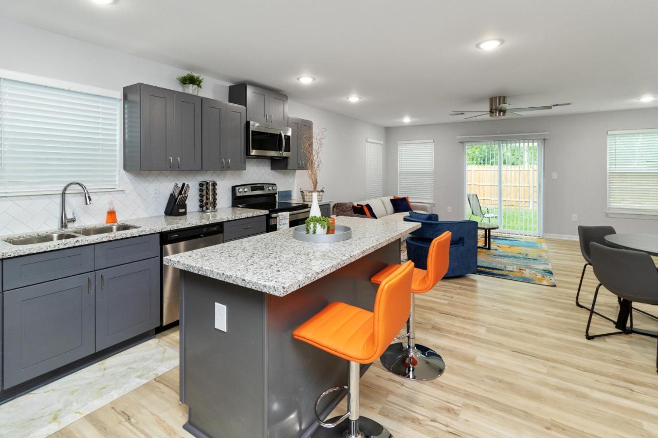 Peerless Retreat - Minutes From Downtown Houston Villa ภายนอก รูปภาพ