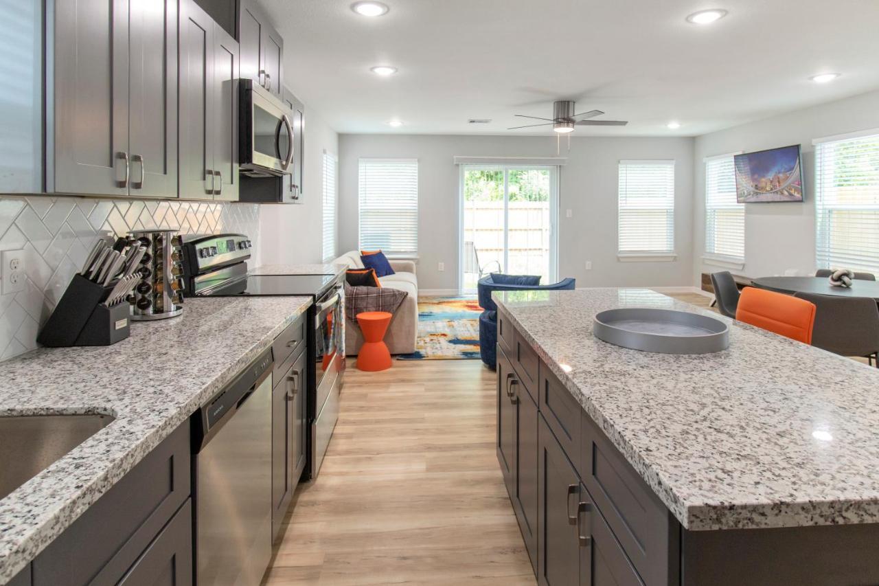 Peerless Retreat - Minutes From Downtown Houston Villa ภายนอก รูปภาพ