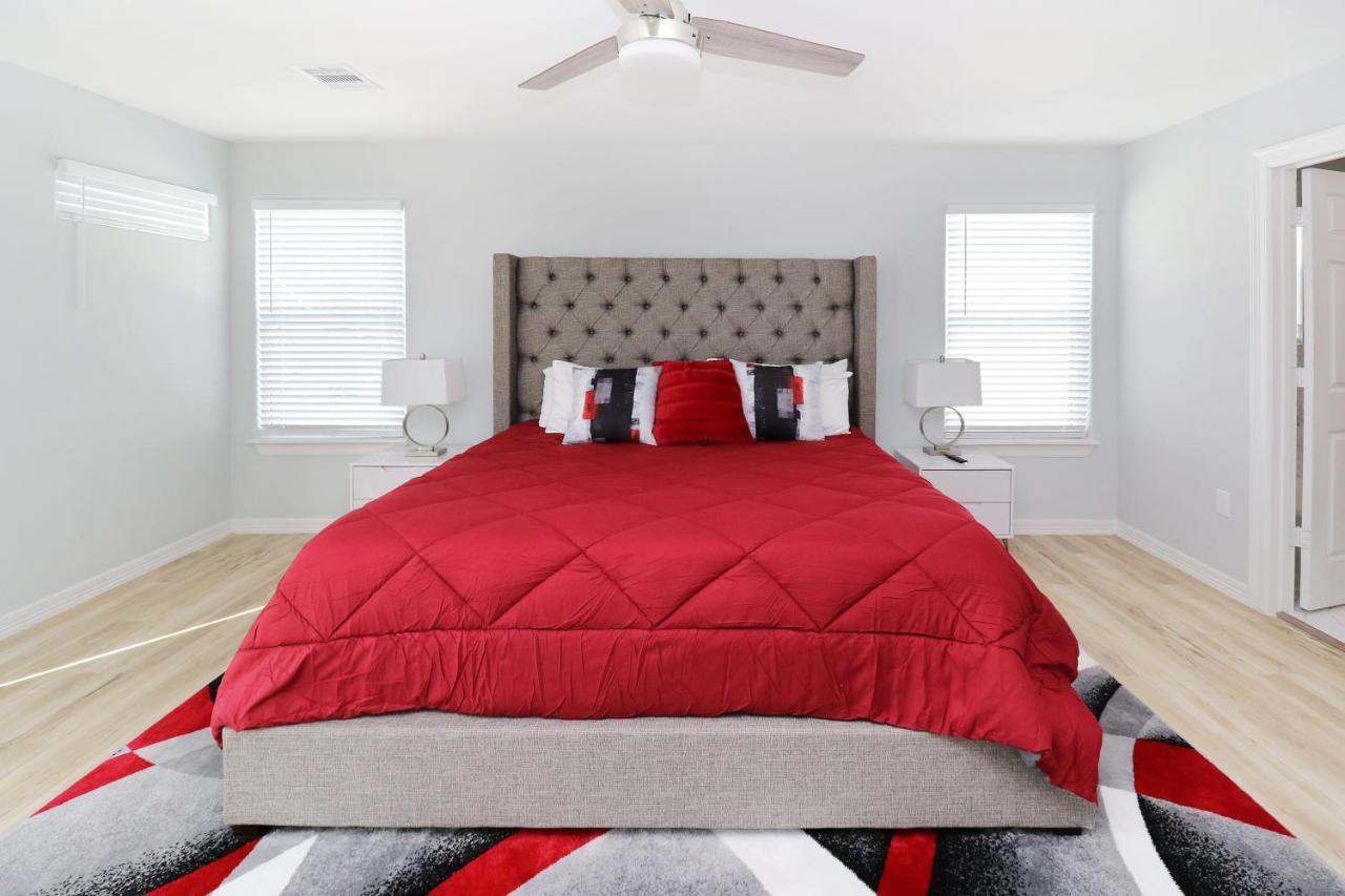Peerless Retreat - Minutes From Downtown Houston Villa ภายนอก รูปภาพ