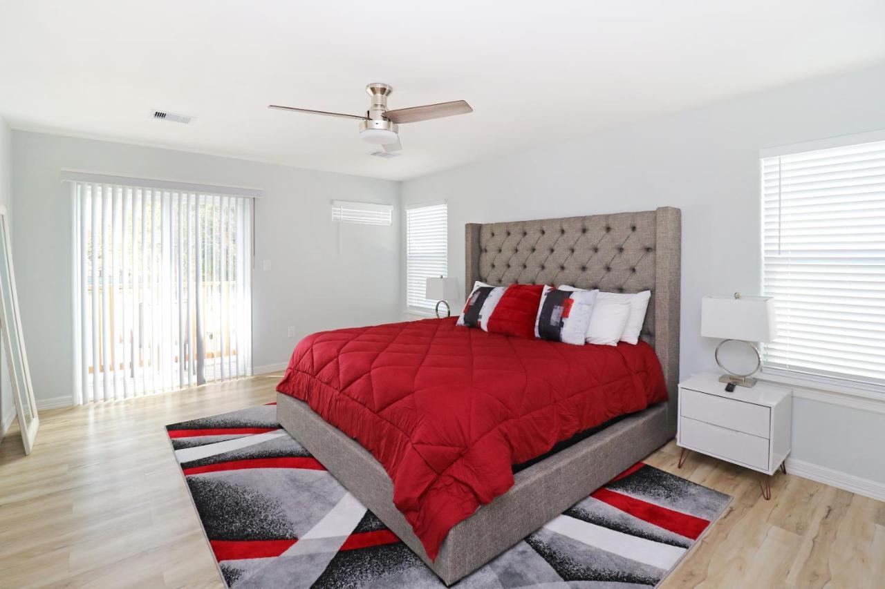 Peerless Retreat - Minutes From Downtown Houston Villa ภายนอก รูปภาพ